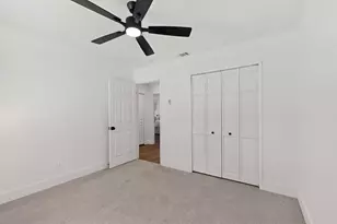 516 Clover Ln, Garland, TX 75043 - Photo 23