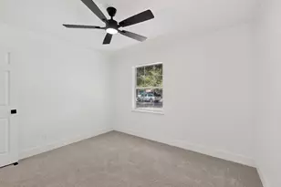 516 Clover Ln, Garland, TX 75043 - Photo 25