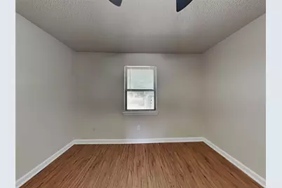 900 Cannon Drive, Euless, TX 76040 - Photo 9