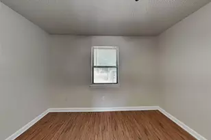 900 Cannon Dr, Euless, TX 76040 - Photo 9
