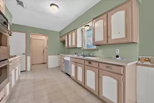 1617 Bent Oak Dr, Bedford, TX 76021 - Photo 7