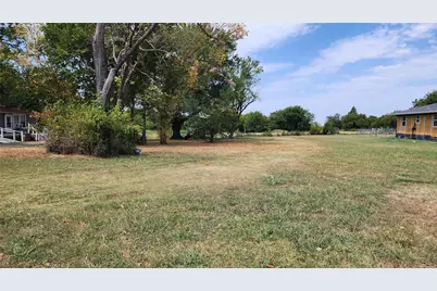 197 Gladys Street, Lone Oak, TX 75453 - Photo 17