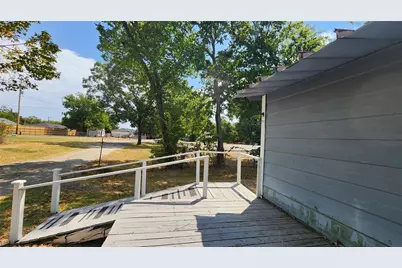 197 Gladys Street, Lone Oak, TX 75453 - Photo 7
