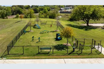 1107 Bullock Drive, Princeton, TX 75407 - Photo 11
