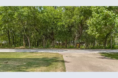 1002 Tanglewood Drive, Cedar Hill, TX 75104 - Photo 3