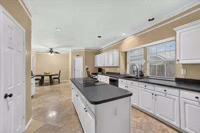 5002 Petersburg Drive, Rowlett, TX 75088 - Photo 9