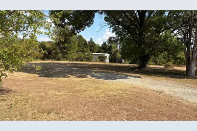 4560 N University Hills Boulevard, Lancaster, TX 75134 - Photo 1