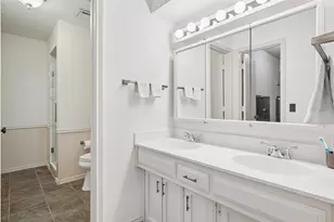1105 Wood Creek Cir, Flower Mound, TX 75028 - Photo 13