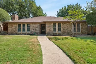 1105 Wood Creek Cir, Flower Mound, TX 75028 - Photo 1