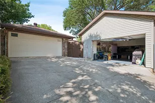 1105 Wood Creek Cir, Flower Mound, TX 75028 - Photo 3