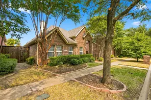 7961 Crampton Ln, Frisco, TX 75035 - Photo 3