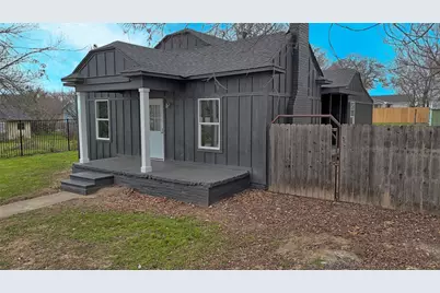 307 Fannin Street, Nocona, TX 76255 - Photo 1