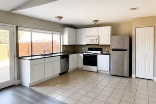 4921 Ashlock Dr, The Colony, TX 75056 - Photo 5