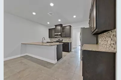 7001 Dandelion Drive, Little Elm, TX 76227 - Photo 13