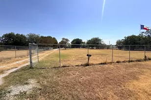 1100 Alford St, Graham, TX 76450 - Photo 3