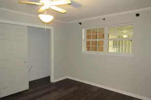 208 Opal St, Hewitt, TX 76643 - Photo 15