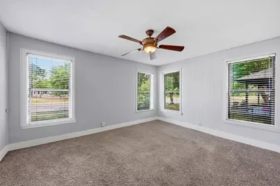 408 E Park Avenue, Sherman, TX 75090 - Photo 29