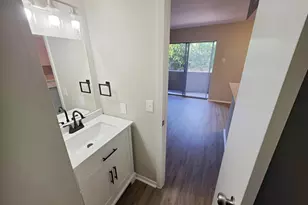 4044 Buena Vista St, Dallas, TX 75204 - Photo 15