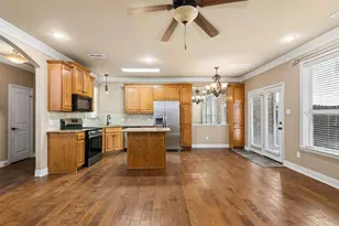 2940 Europa Dr, Grand Prairie, TX 75052 - Photo 3