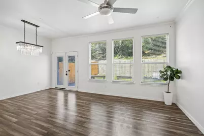 2113 Parkview, Carrollton, TX 75006 - Photo 7