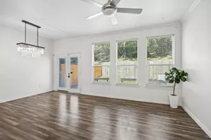 2113 Parkview, Carrollton, TX 75006 - Photo 7