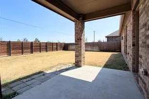 10809 Table Bluff St, Aubrey, TX 76227 - Photo 17