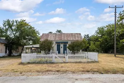 904 Ave F, Cisco, TX 76437 - Photo 1