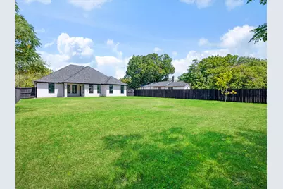 716 E Jefferson Street, Waxahachie, TX 75165 - Photo 19