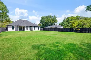 716 E Jefferson St, Waxahachie, TX 75165 - Photo 19