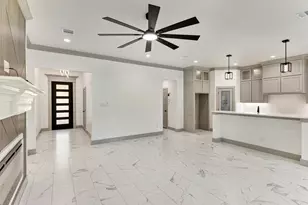 716 E Jefferson St, Waxahachie, TX 75165 - Photo 3