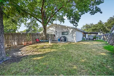 3125 Rainbow Drive, Grand Prairie, TX 75052 - Photo 19