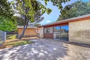 2508 Norway Dr, Garland, TX 75040 - Photo 17