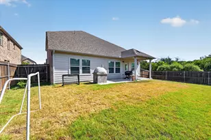 447 Crystal Clear Ln, Princeton, TX 75407 - Photo 25