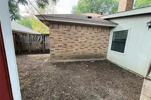 1908 Berrybrook Dr, Fort Worth, TX 76134 - Photo 5