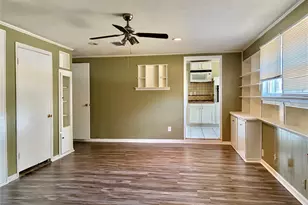 2225 N Shannon St, Sherman, TX 75092 - Photo 9