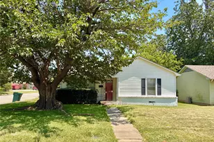 2225 N Shannon St, Sherman, TX 75092 - Photo 1