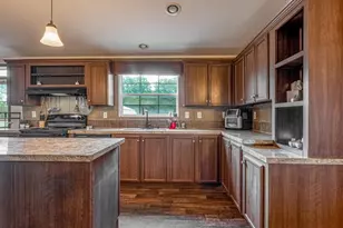 353 R and R Dr, Springtown, TX 76082 - Photo 5