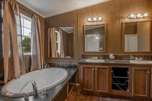 353 R and R Dr, Springtown, TX 76082 - Photo 11