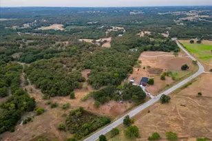 353 R and R Dr, Springtown, TX 76082 - Photo 21
