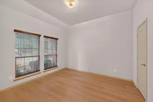 14 Lucas Ln, Edgecliff Village, TX 76134 - Photo 15
