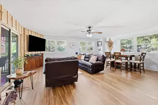 257 Oak St, Highland Village, TX 75077 - Photo 9