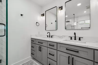 6718 Kingsbury Drive, Dallas, TX 75231 - Photo 19