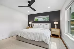 6718 Kingsbury Dr, Dallas, TX 75231 - Photo 17