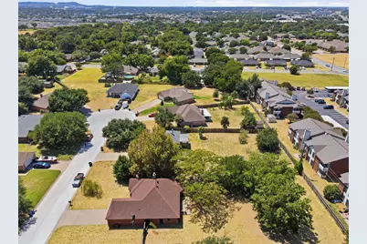 1507 Saddle Creek Court, Granbury, TX 76048 - Photo 33
