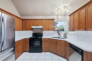 1507 Saddle Creek Ct, Granbury, TX 76048 - Photo 11