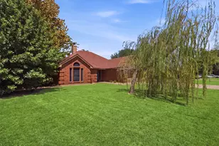 1507 Saddle Creek Ct, Granbury, TX 76048 - Photo 29