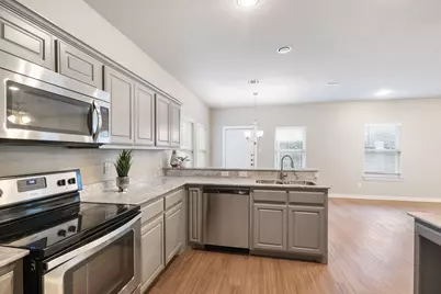 9910 Ironhorse Drive, Dallas, TX 75227 - Photo 11