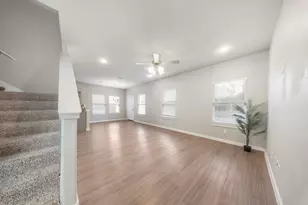 9910 Ironhorse Dr, Dallas, TX 75227 - Photo 5