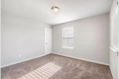 9910 Ironhorse Drive, Dallas, TX 75227 - Photo 19