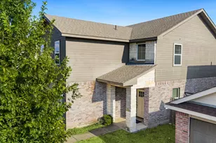 9910 Ironhorse Dr, Dallas, TX 75227 - Photo 3